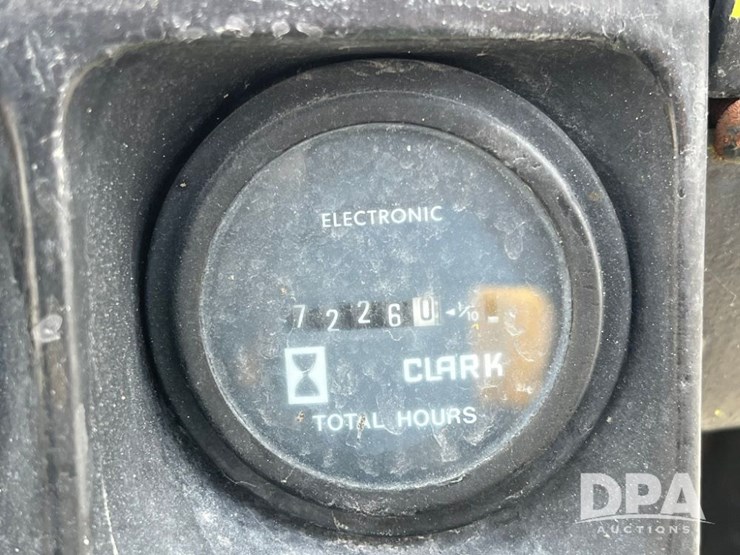 clark-gps25mc-forklift-(jn3106,-unit-3002)-image-32