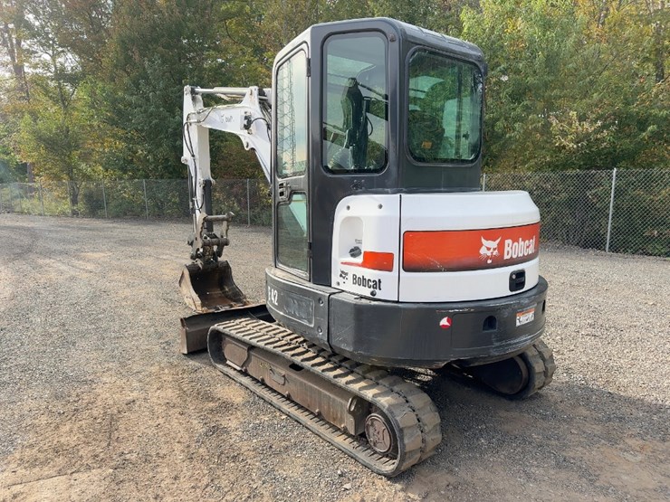 2013-bobcat-e42-image-3