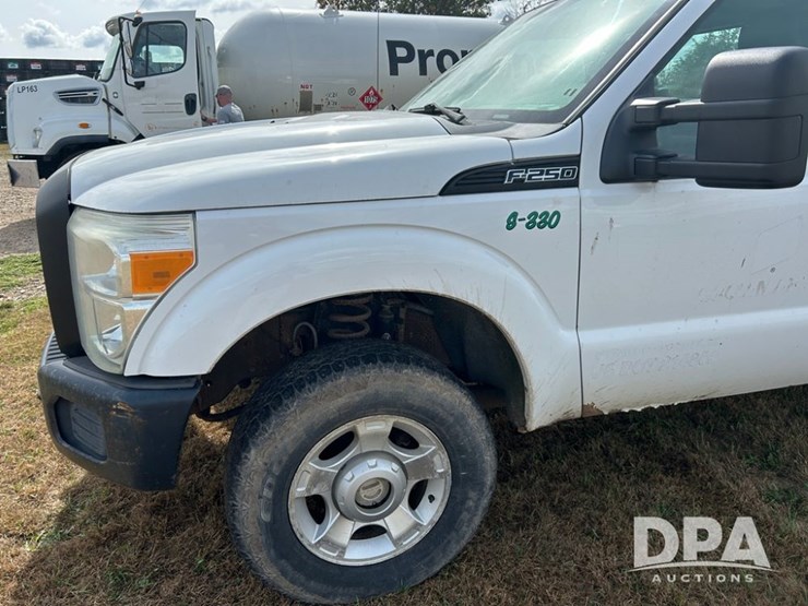 2011-ford-f250-image-2