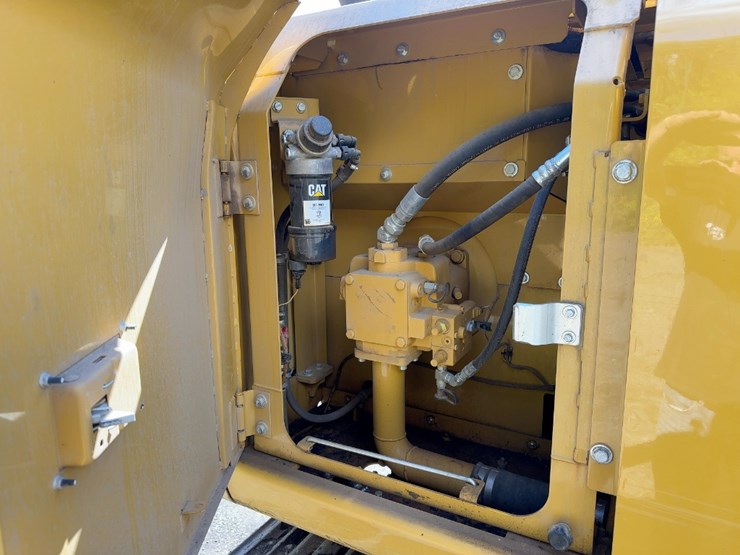 2018-caterpillar-313flgc-image-34
