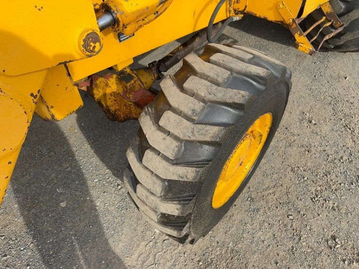 1986-deere-310c-image-16