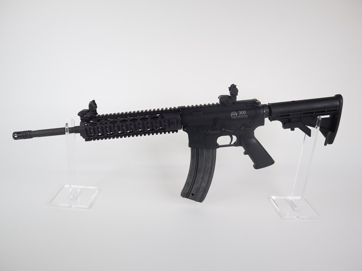 #77-•-#733-•-spike's-tactical-st-15-cal-300-aac-blackout-rifle-image-5