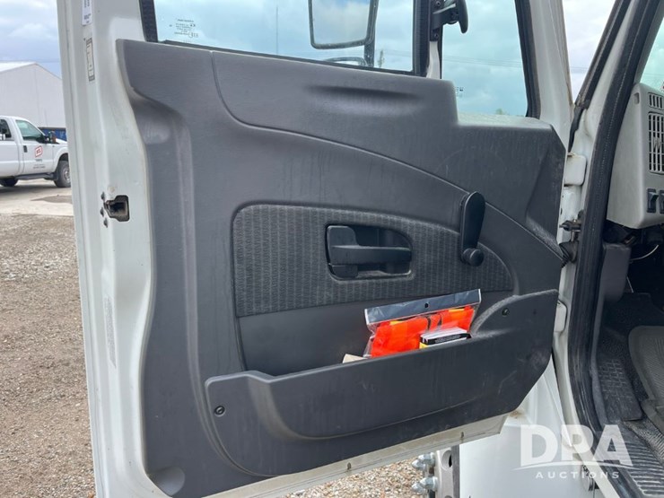 2009-ihc-durastar-4400-truck-(jn3095,-unit-537)-image-45