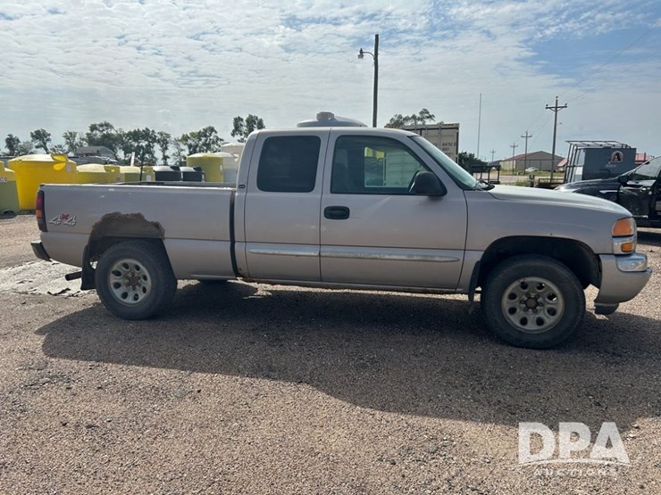 2005-gmc-extended-cab-pickup-(cp1139,-unit-7170)-image-8