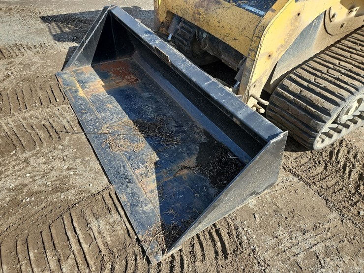 2004-caterpillar-257b-image-15