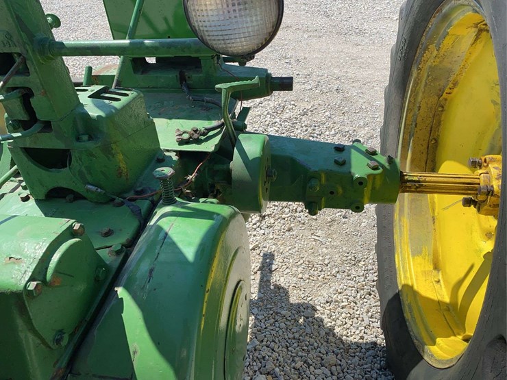 john-deere-b-image-25