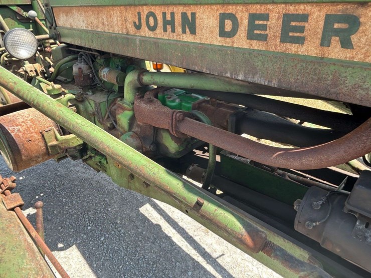 1956-john-deere-520-image-10