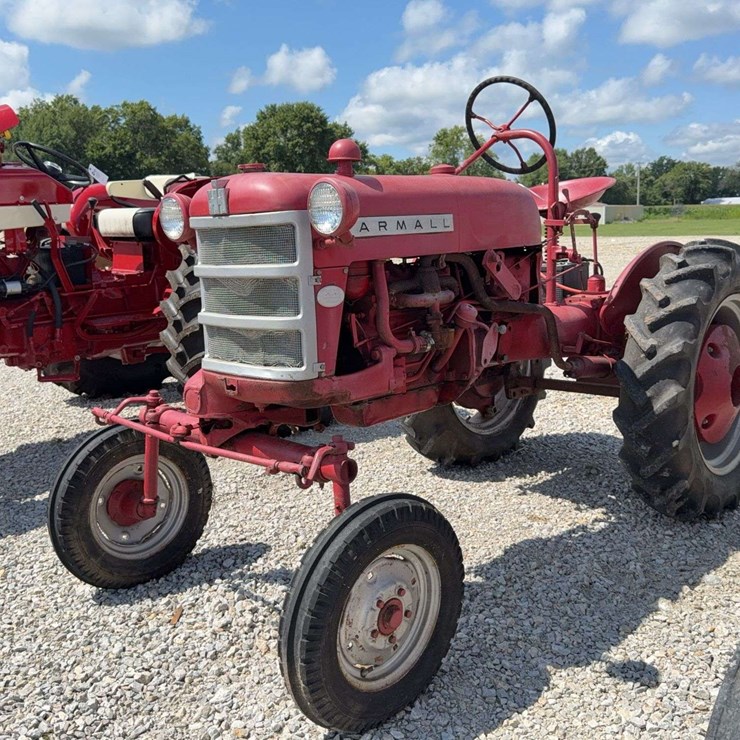 Farmall Cub