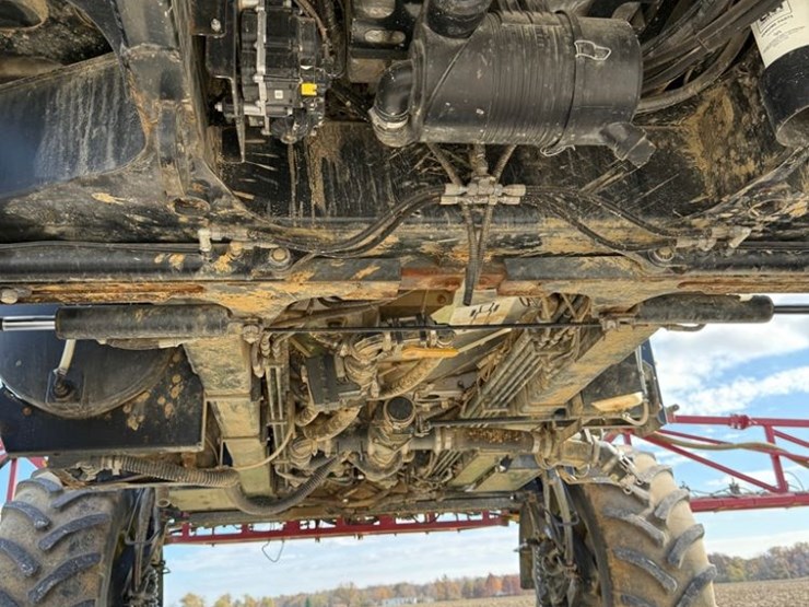 2018-case-ih-patriot-3340-image-61