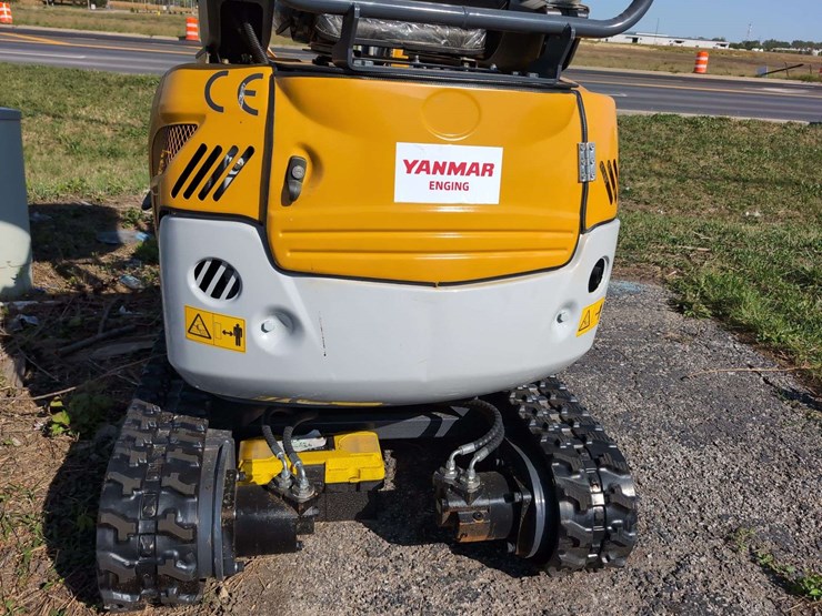 (1)-mini-excavator-sdle20-with-yanmar-engine---diesel---damaged-hose-image-5