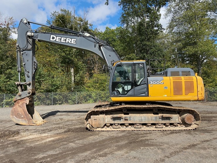 2019-deere-300g-lc-image-2