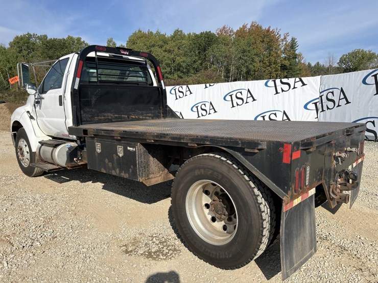 ford-f750-image-3