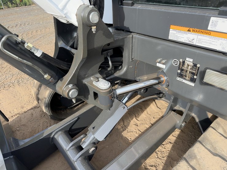2017-bobcat-e50-image-16