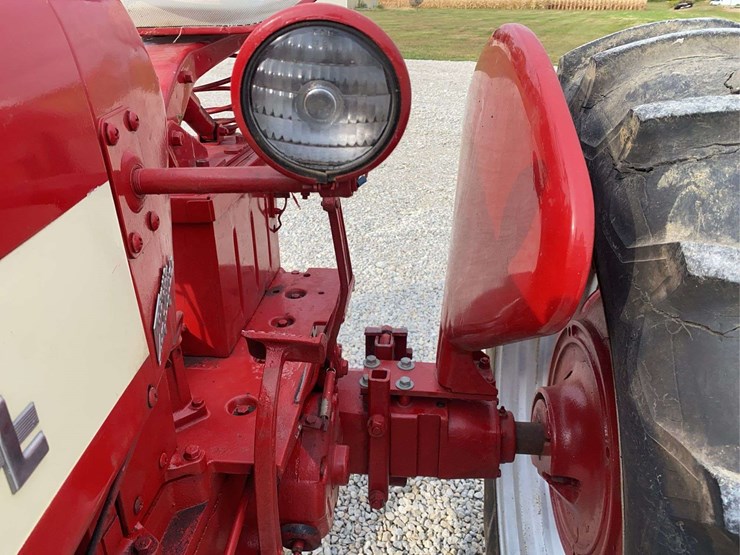 farmall-350-diesel-image-26