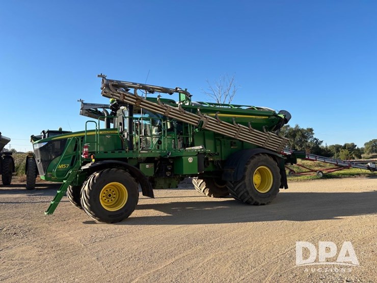 2019-john-deere-f4365-image-10
