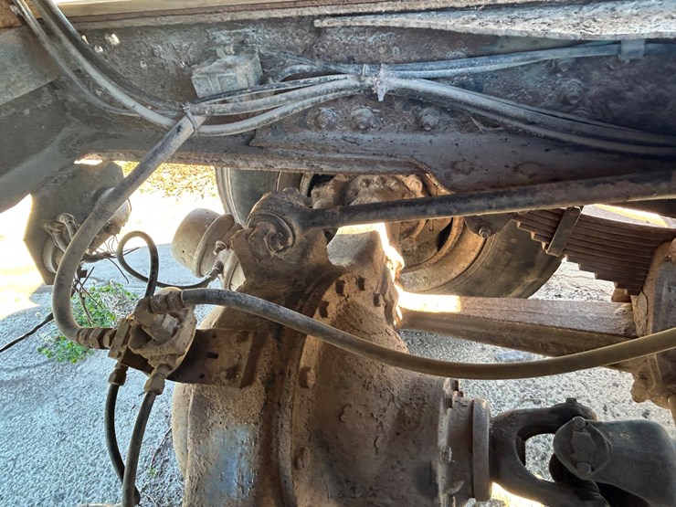 1987-ford-l8000-image-11