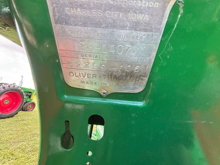 1957-oliver-super-66-image-18