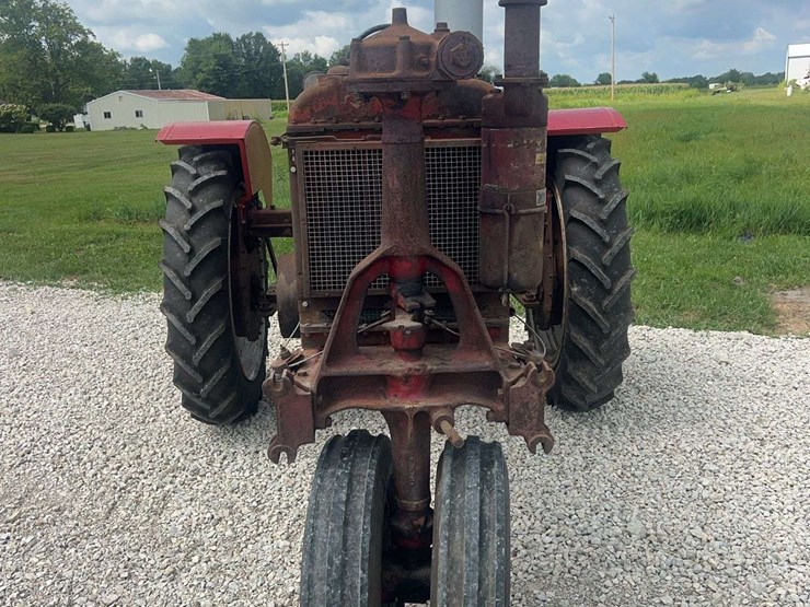 farmall-f-20-image-2