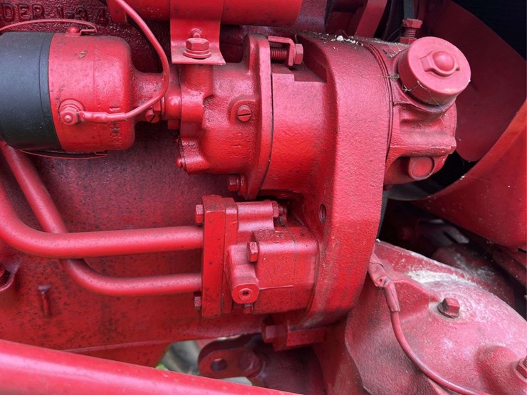 farmall-140-image-31