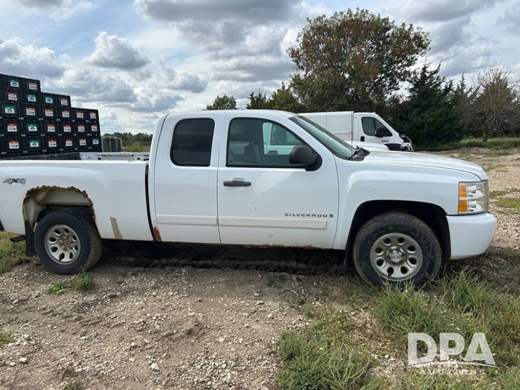 2008-chevrolet-silverado-image-6