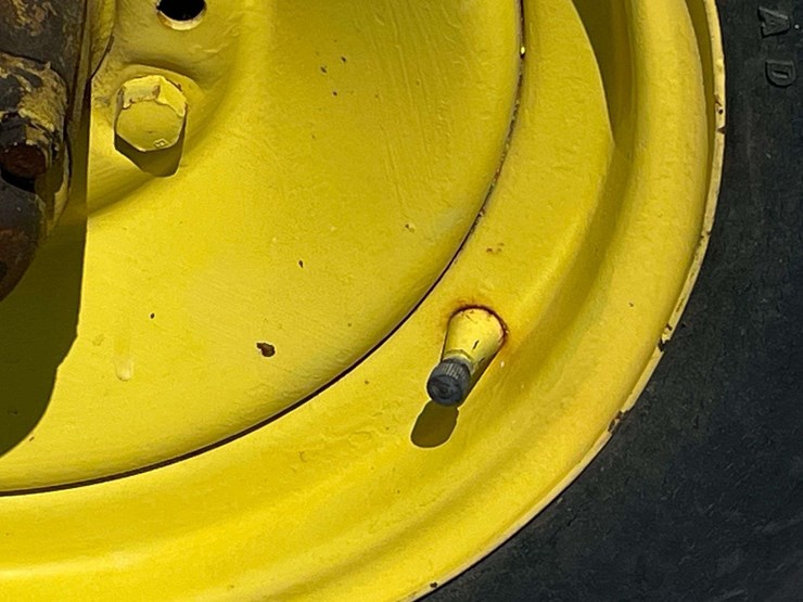 john-deere-a-image-13