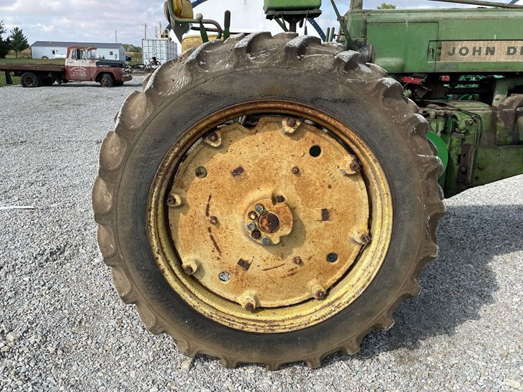 john-deere-720-image-43