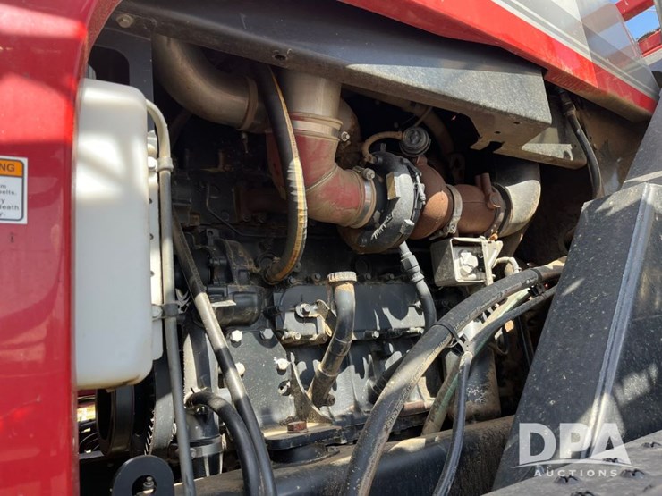 2017-case-ih-patriot-4440-image-50