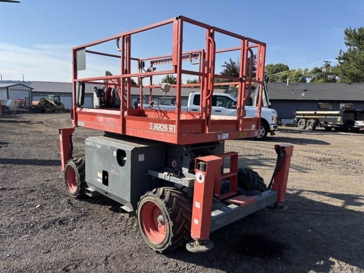 skyjack-sj6826rt-image-3