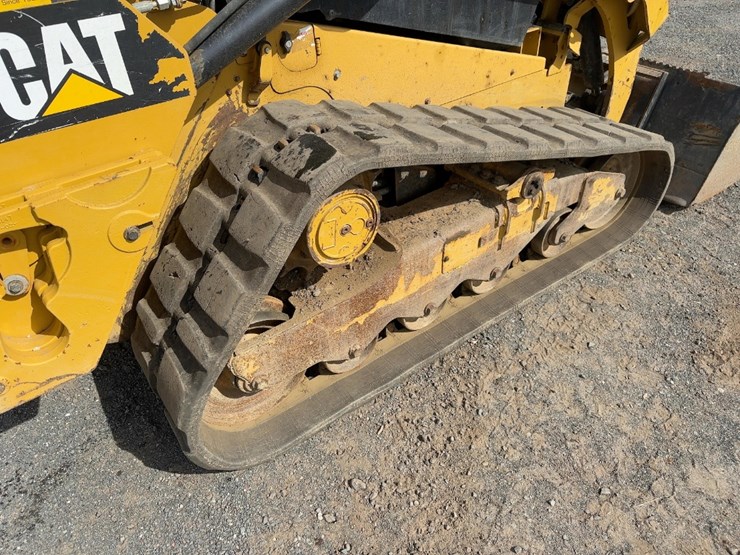 2019-caterpillar-259d-image-12
