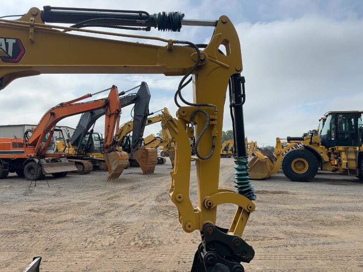 2021-caterpillar-305-image-11