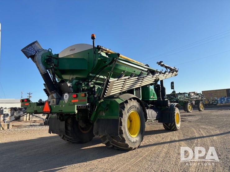 2019-john-deere-f4365-image-17