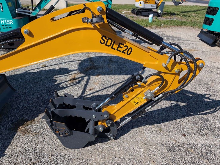 (1)-mini-excavator-sdle20-with-yanmar-engine---diesel-image-2