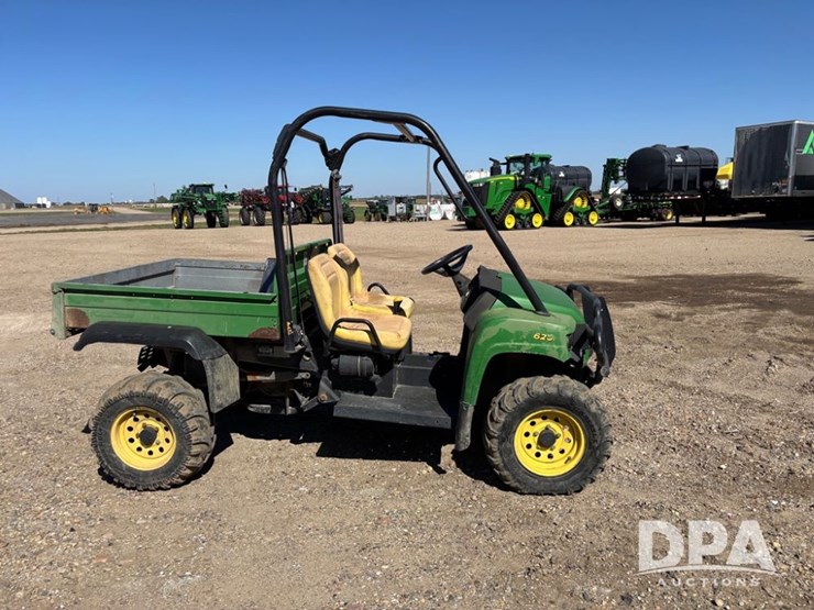 john-deere-gator-image-3