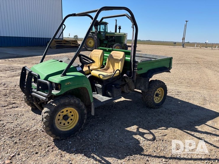 john-deere-gator-image-11