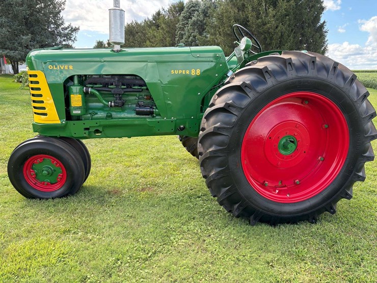 1957-oliver-super-88-image-2