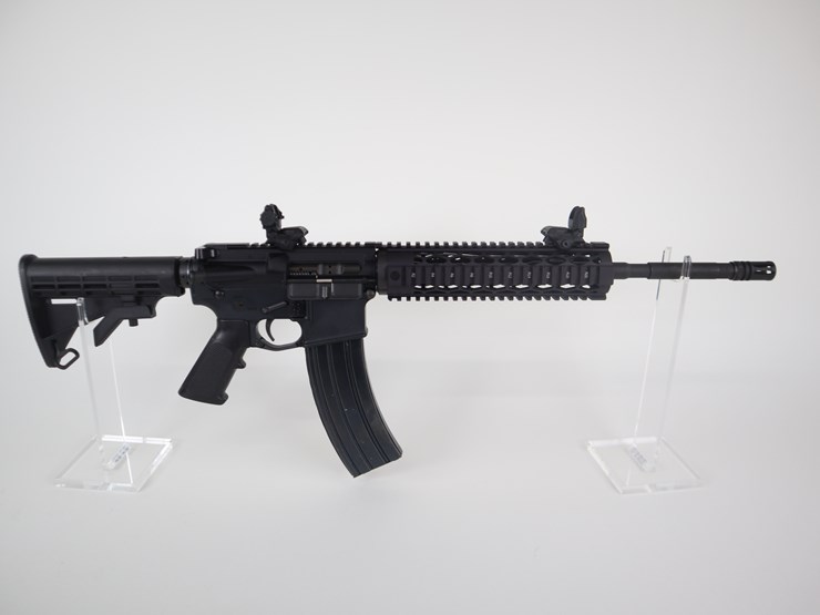 #101-•-#723-•-spike's-tactical-model-st-15-rifle.-300-aac-blackout-image-1