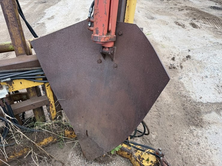 #2558-•-(3)-point-hydraulic-tree-spade-image-14