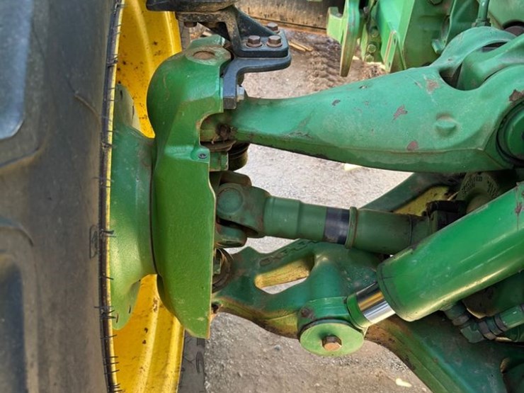 2013-john-deere-8310r-image-14