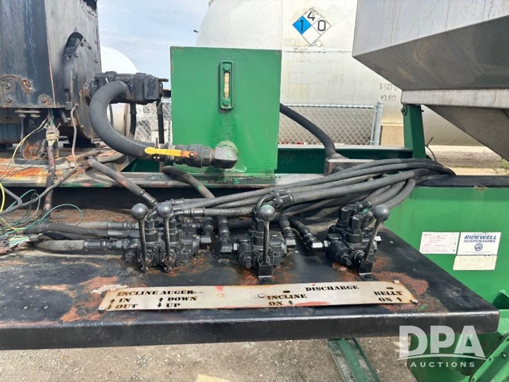 2015-behnke-dry-tender-trailer-(gp11556)-image-25