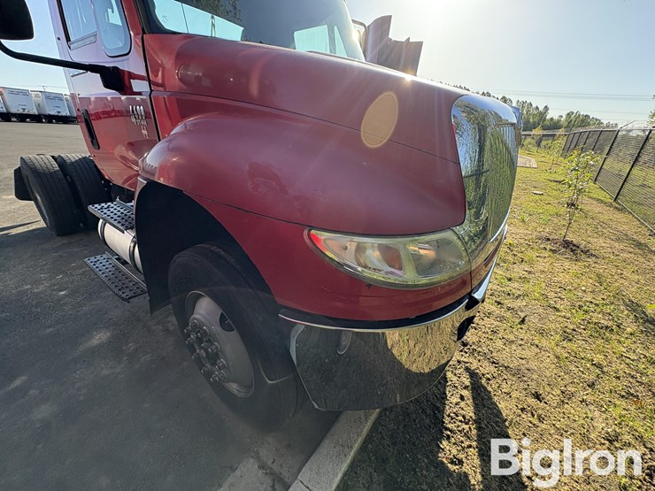 2007-international-durastar-4400-image-13