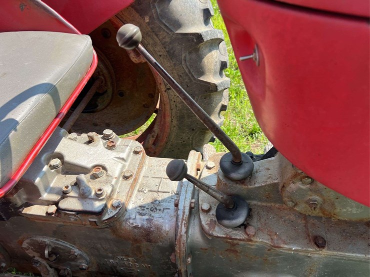 massey-ferguson-50-image-38