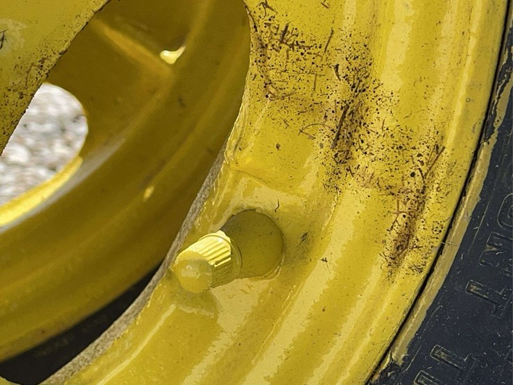 john-deere-h-image-9