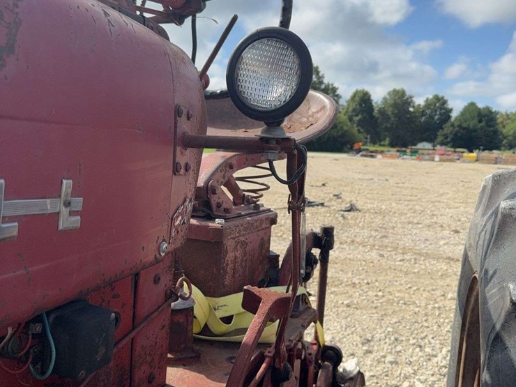 farmall-400-image-41