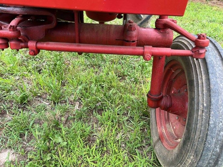 farmall-140-image-24