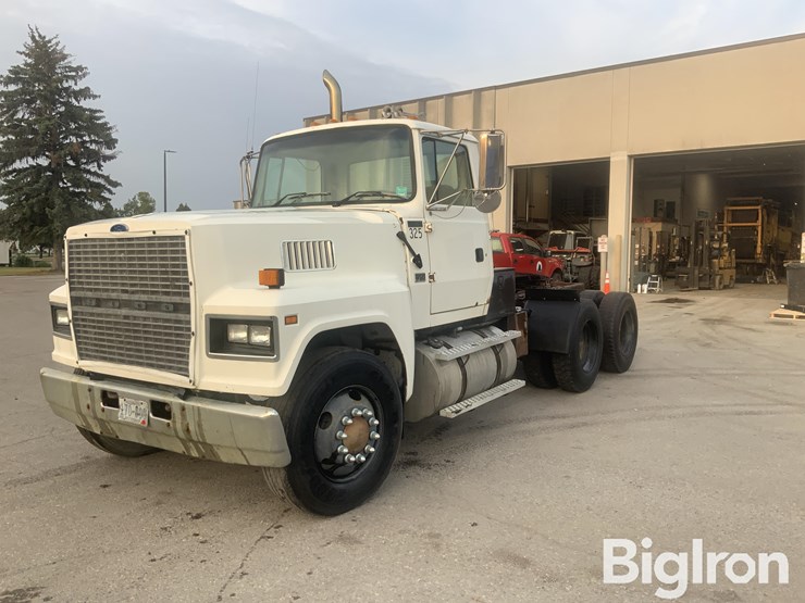 1997-ford-ltl9000-image-1