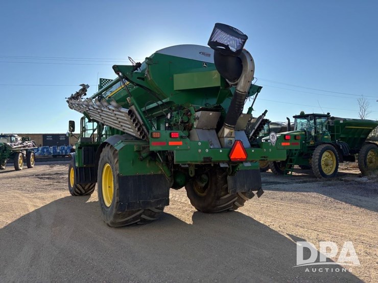 2019-john-deere-f4365-image-14