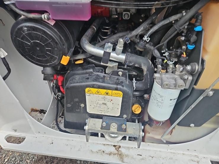 2023-bobcat-s64-image-15