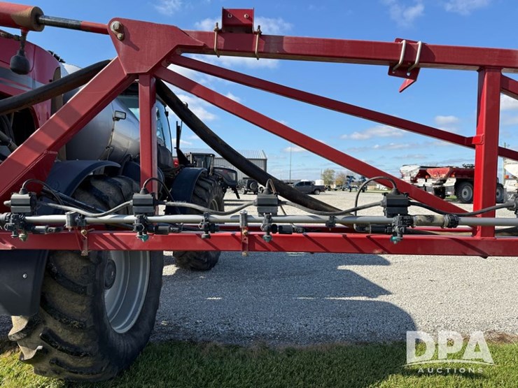 2018-case-ih-patriot-3340-image-25