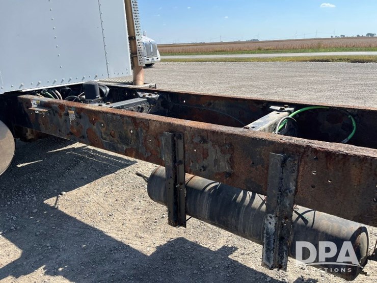 2009-kenworth-t370-image-40