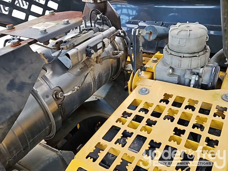 komatsu-pc290-lc-image-38